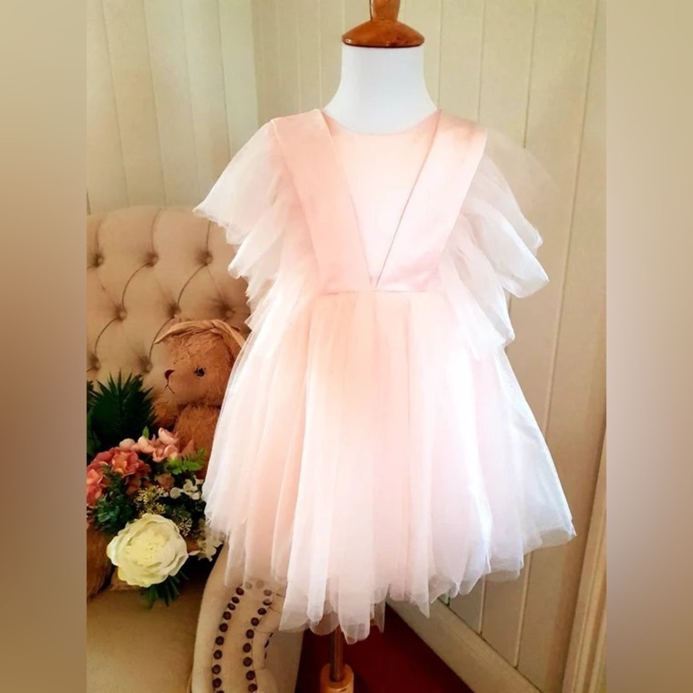 Girls Pink and White Tulle Flower Girl Wedding Dress Size 4-5